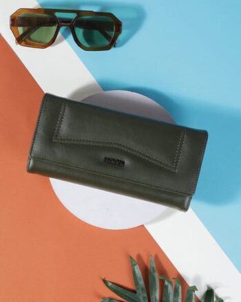 Women Textured Bi-fold Wallet