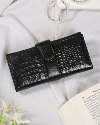 Croc-Pattern Bi-Fold Wallet with Snap-Button Closure