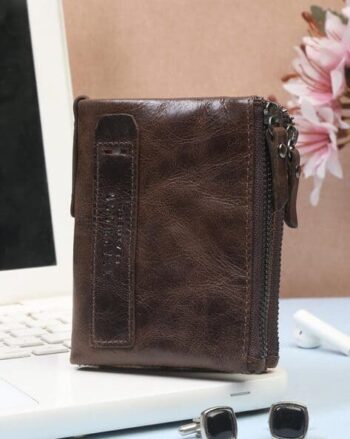 Bi-Fold Wallet with Zip Closure