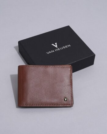 Men Bi-Fold Wallet with Metal Logo